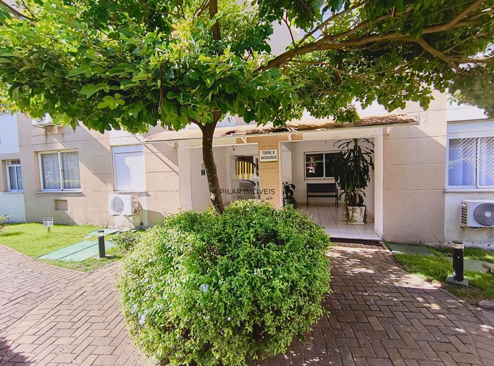 Lindo Apartamento 2 dorm. em Condomínio com Infraestrutura