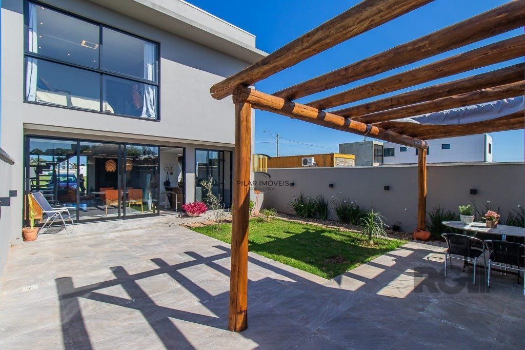 Casa Condominio 3 Dormitório(s) Bairro Sans Souci