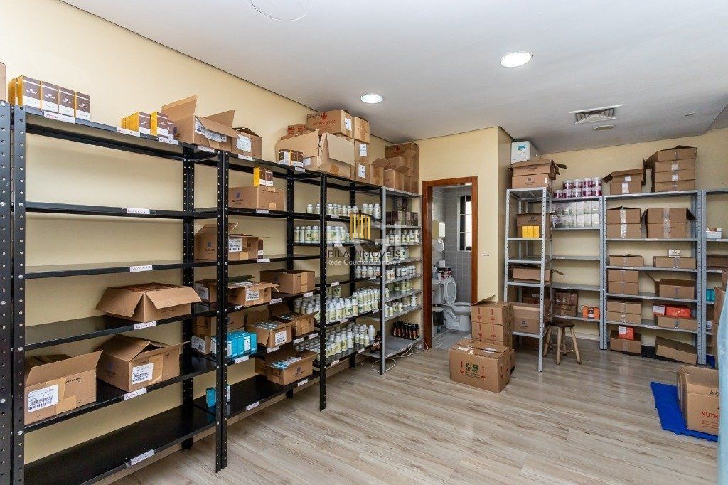 Loja Comercial na Av Cristóvão Colombo