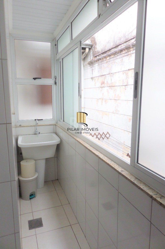 Apartamento 3 dormitórios Menino Deus Desocupado