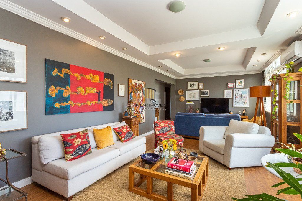 Apartamento no Rio Branco de 4 dormitórios e vaga