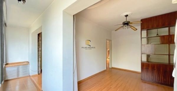 Apartamento de 2 dormitórios no bairro Navegantes DESOCUPADO