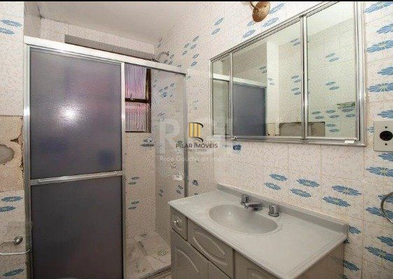 Apartamento de 2 dormitórios, 1 vaga - Petrópolis