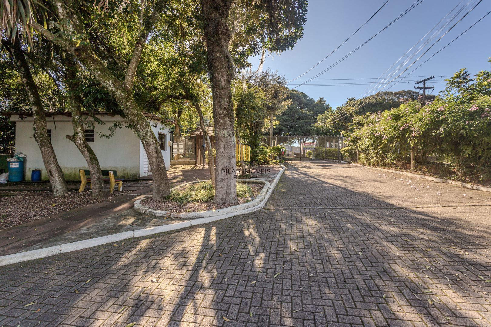 Apartamento 2 dormitórios no bairro Lomba do Pinheiro