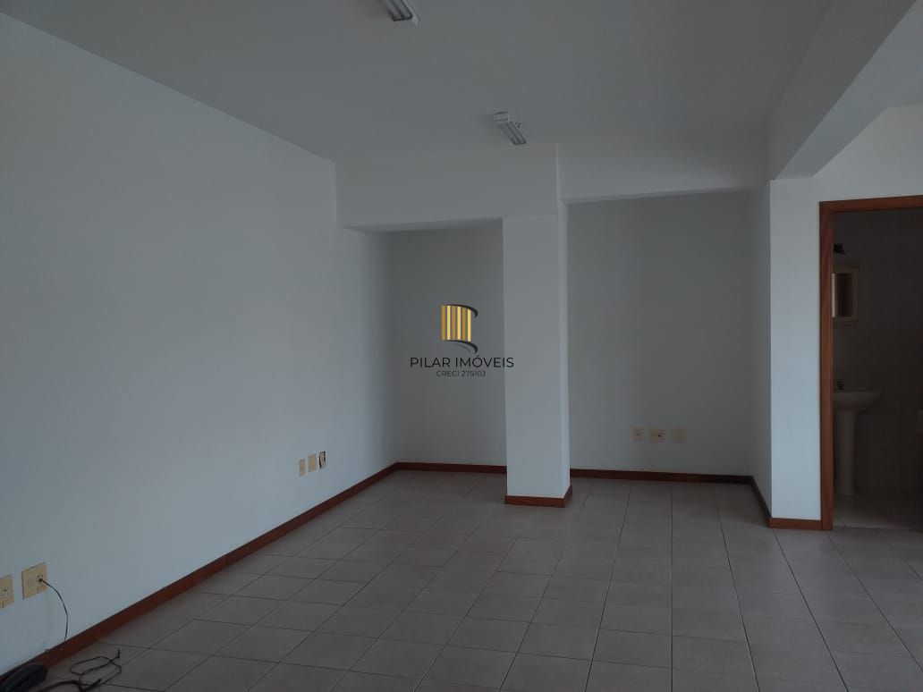 Sala Comercial 1 dormitório no bairro Passo da Areia