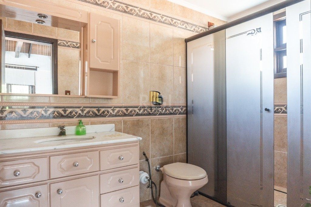 Casa para Venda de 5 dormitórios 3 vagas - bairro Chácara das Pedras