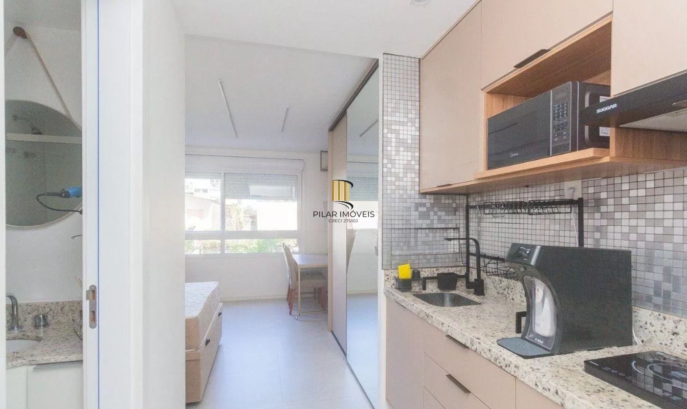 Apartamento no Partenon de 1 dormitório e vaga DESOCUPADO