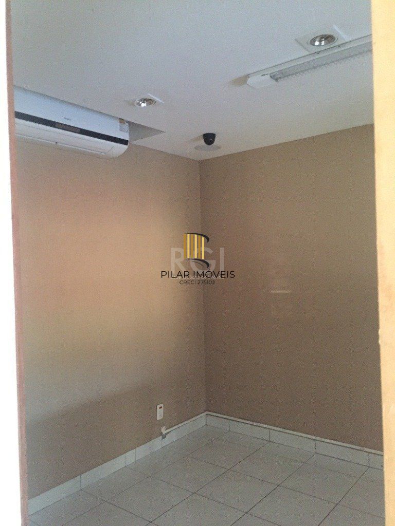 Loja para Venda - 60.85m², 0 dormitórios, Menino Deus