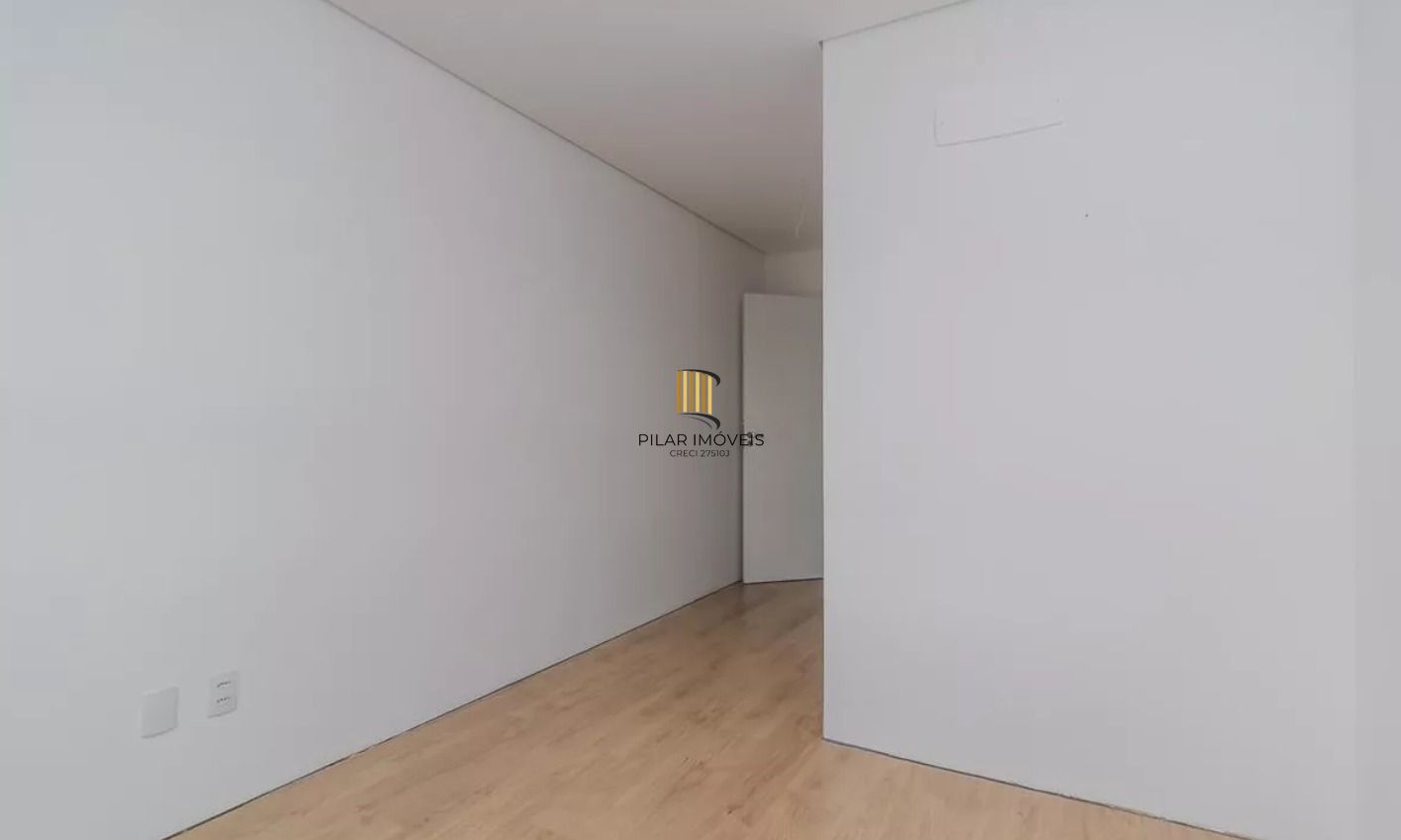 Apartamento NOVO no bairro Cristal de 2 dormitórios e vaga DESOCUPADO