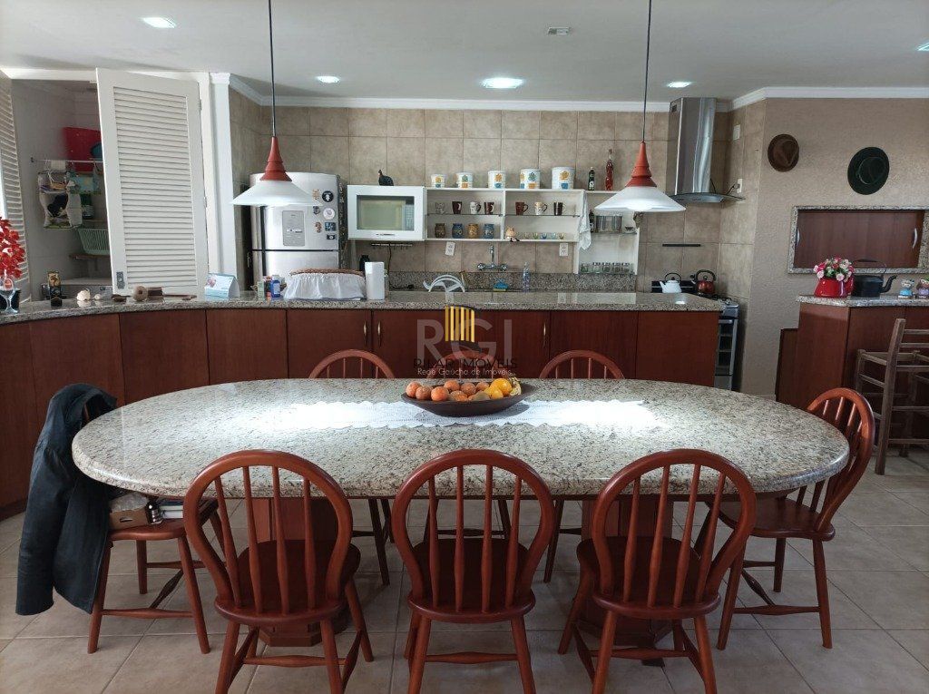 Casa para Venda 3 dormitórios 2 vagas - Capão Novo