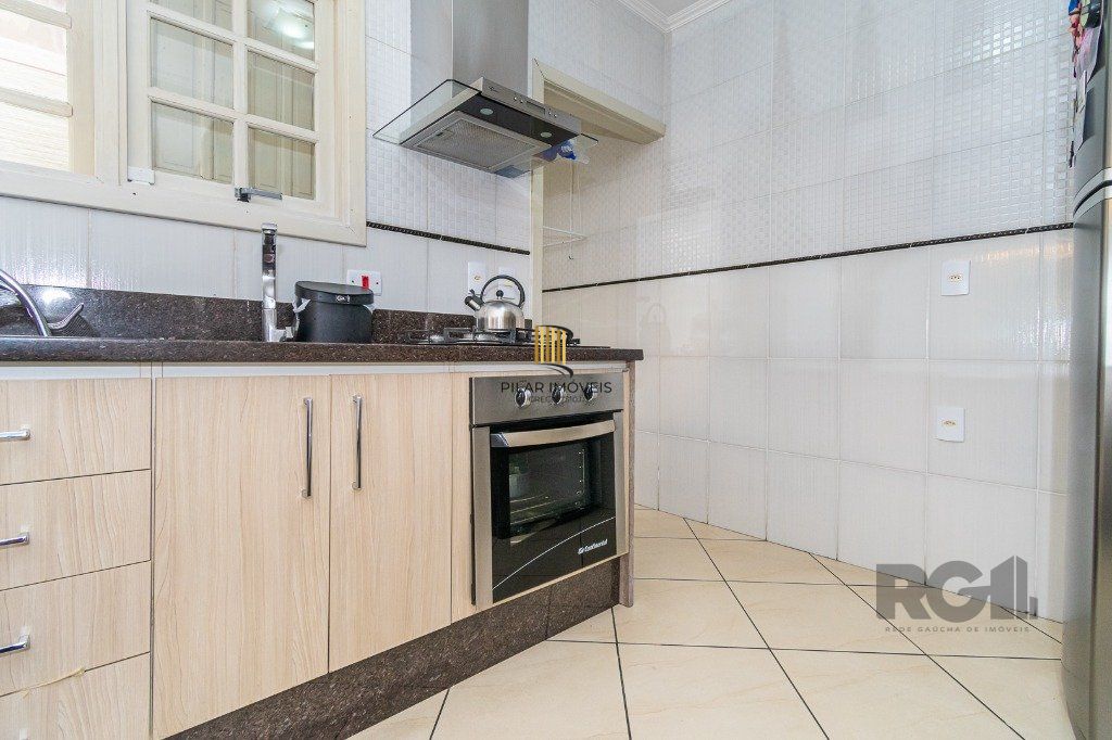 Casa sobrado no Sarandi de 3 dormitórios e vaga