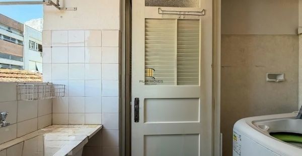 Apartamento de 2 dormitórios no bairro Independência DESOCUPADO