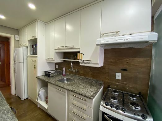 Apartamento no bairro Auxiliadora com 90m² de 2 dormitórios e 2 vagas