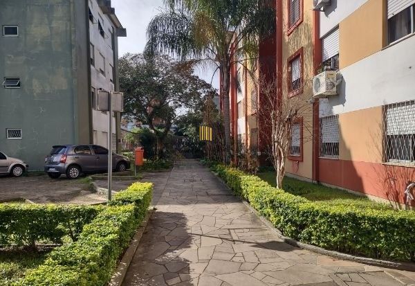 Apartamento na Cavalhada de 2 dormitórios e vaga rotativa