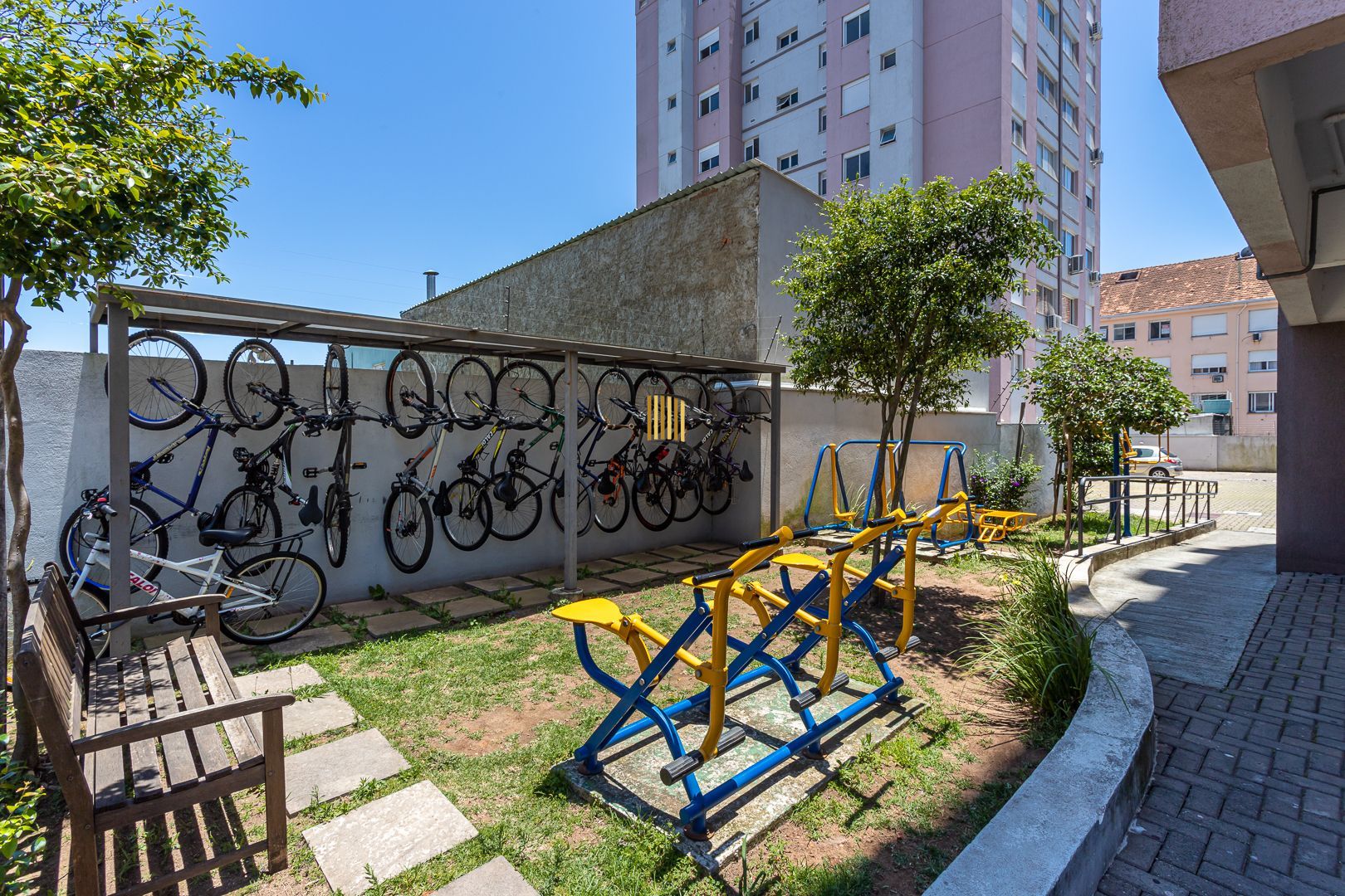 Apartamento para Venda - 50.98m², 2 dormitórios, 1 vaga - Partenon