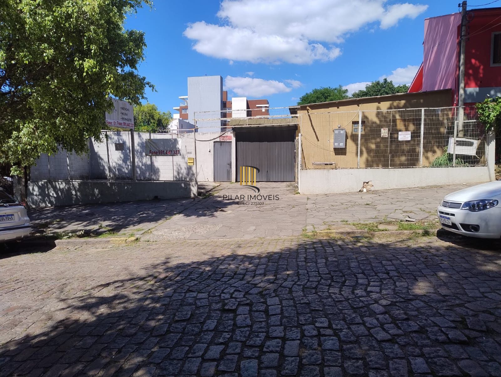 terreno com 1.354,80 metros ótimo para comercial onde funciona um grande estacionamento. ou para empreendimento residencial