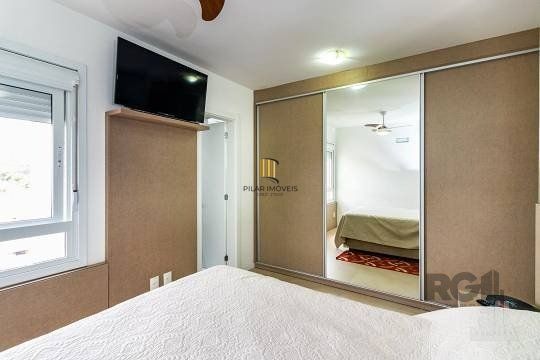 Apartamento  no Menino Deus de 3 dormitórios e 2 vagas