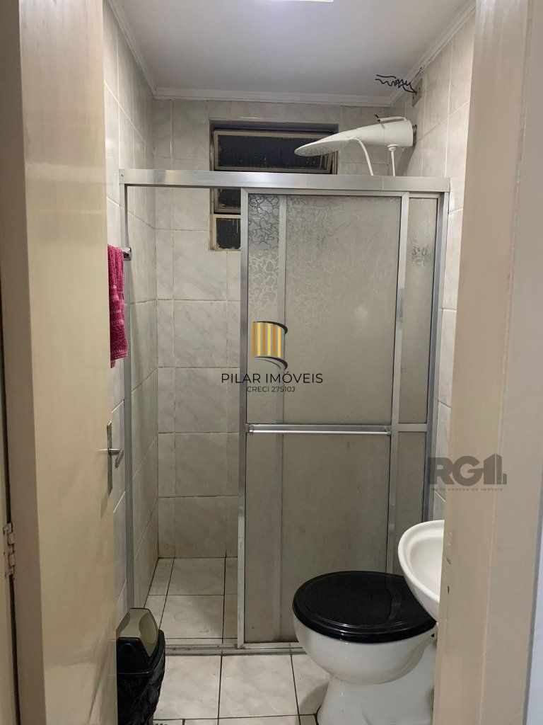 Apartamento 01 dormitório, no bairro Jardim Leopoldina, em Porto Alegre, RS.