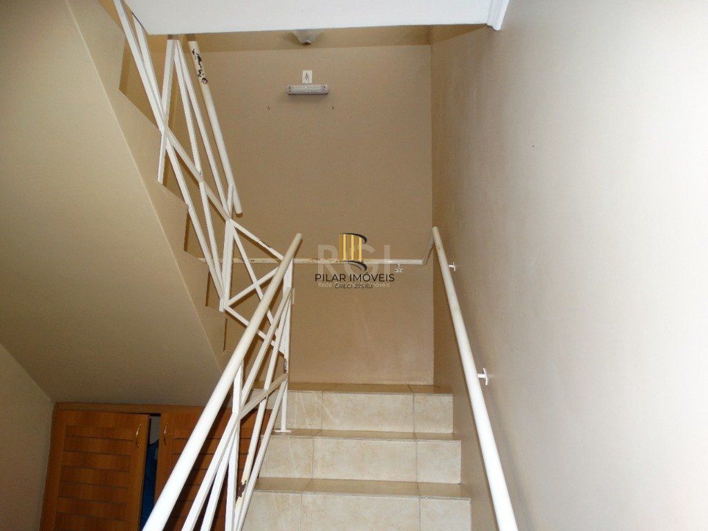 Casa para Venda 3 dormitórios 2 vagas - Capão Novo