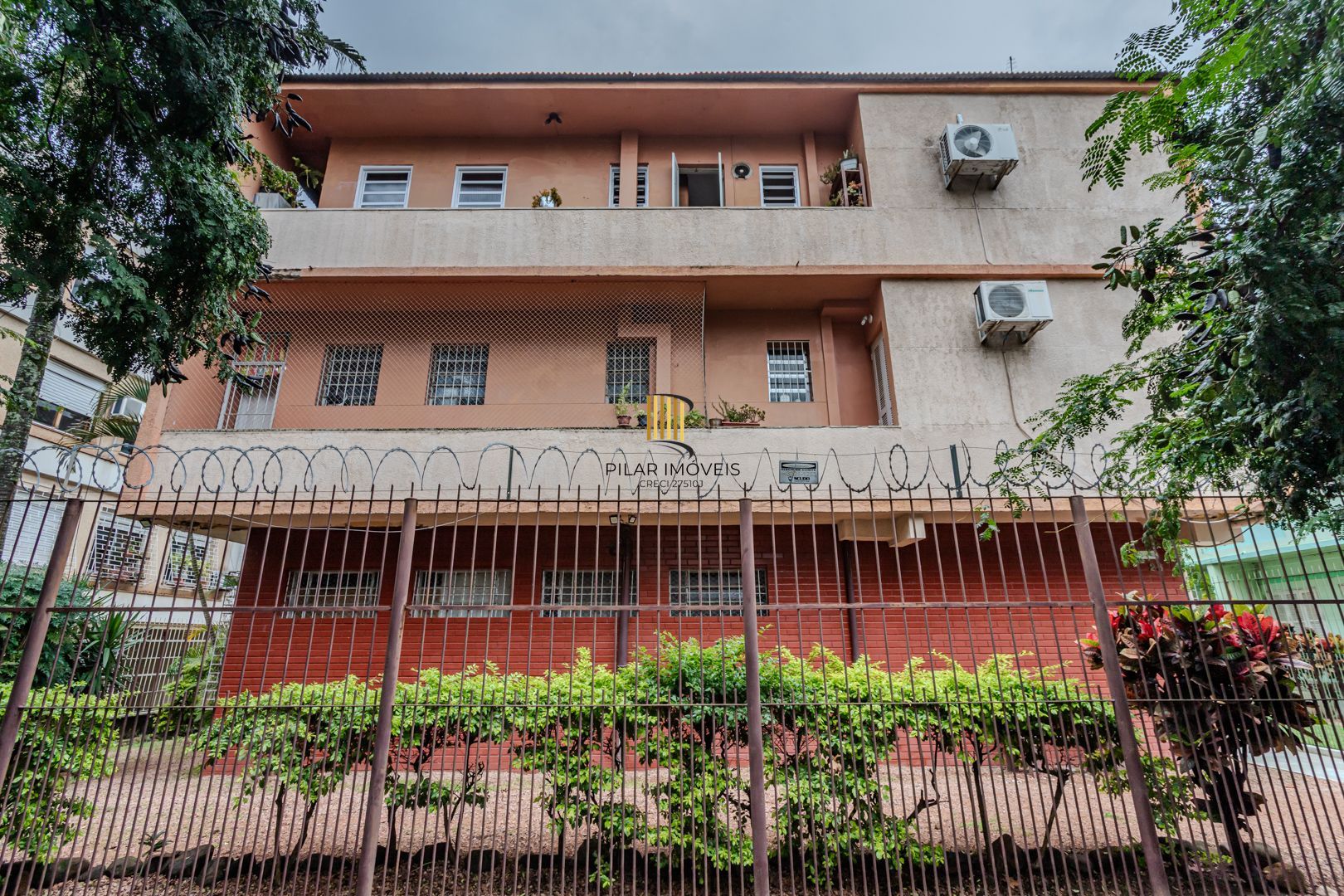 Apartamento no Menino Deus de 1 dormitório DESOCUPADO - Pilar Imóveis