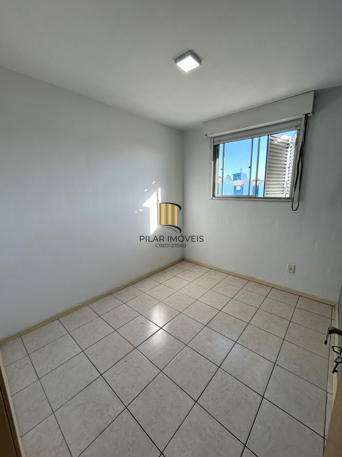 Apartamento de 2 dormitórios e vaga