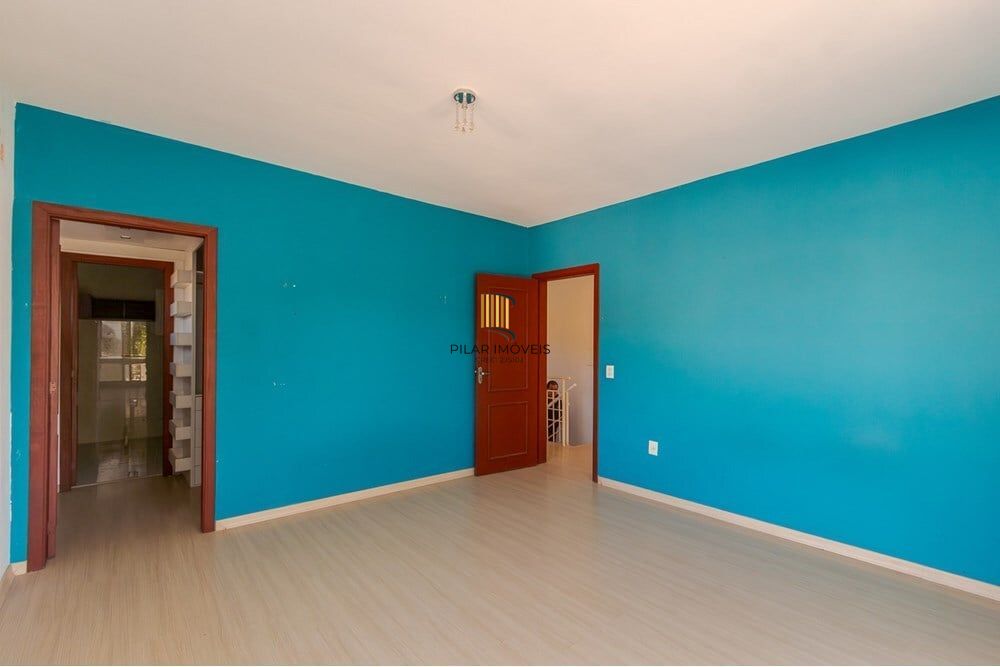 Casa de Condomínio com 3 Quartos à venda, 310m² - Vila Elsa