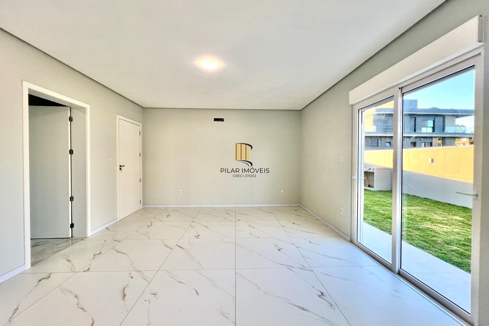 Casa no Condomínio Reservas do Lago em Nova Santa Rita