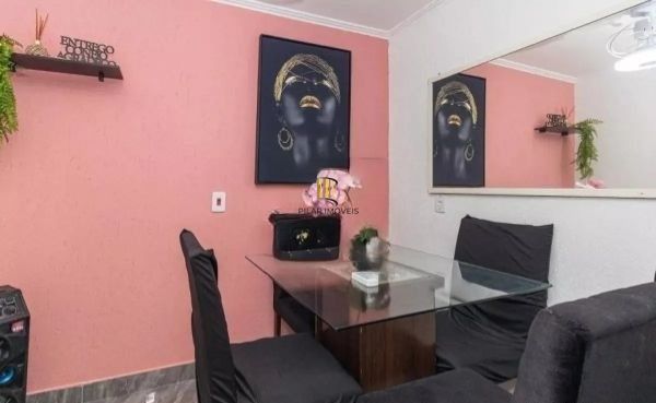 Casa em condomínio de 2 dormitórios vaga e infra