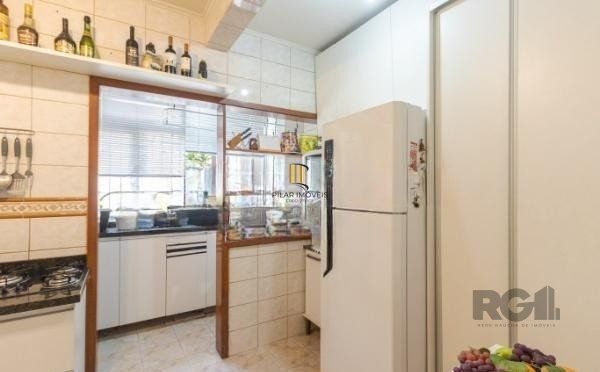 Apartamento no Centro de 2 dormitórios reformado