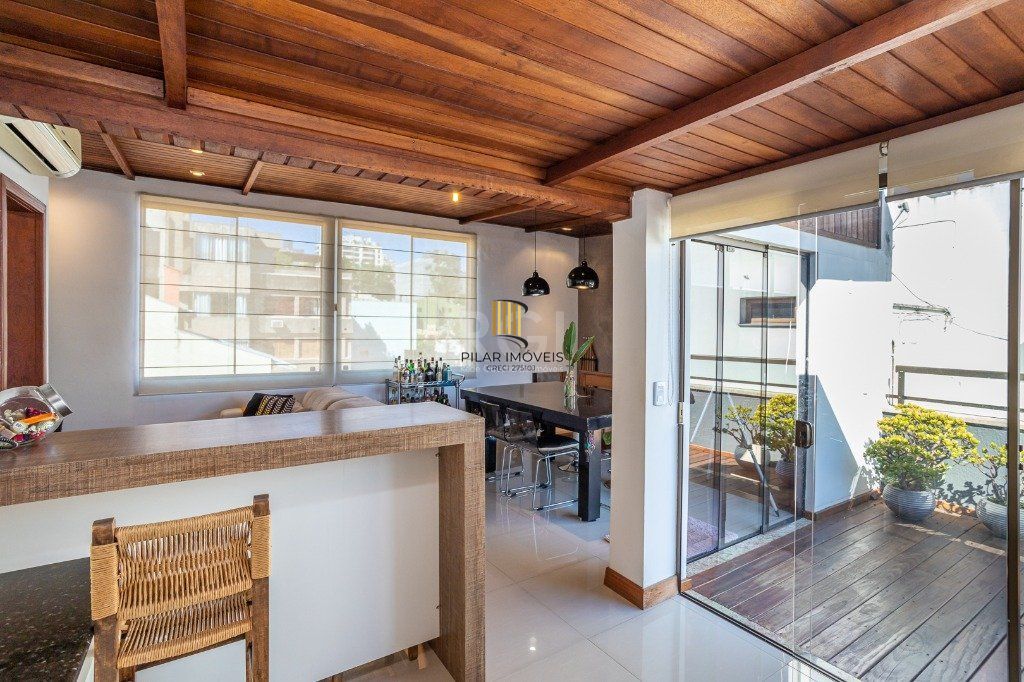 Cobertura de 2 dormitórios 1 vaga e terraço - Auxiliadora