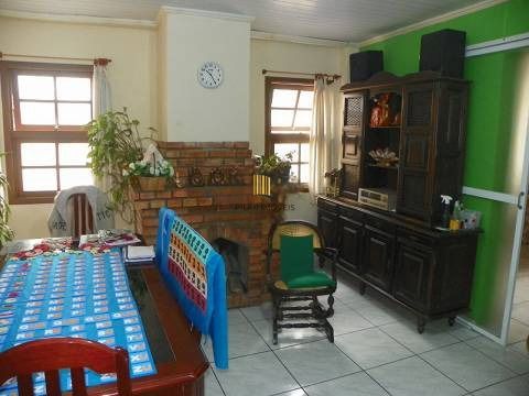 Casa 5 dormitórios no bairro Menino Deus