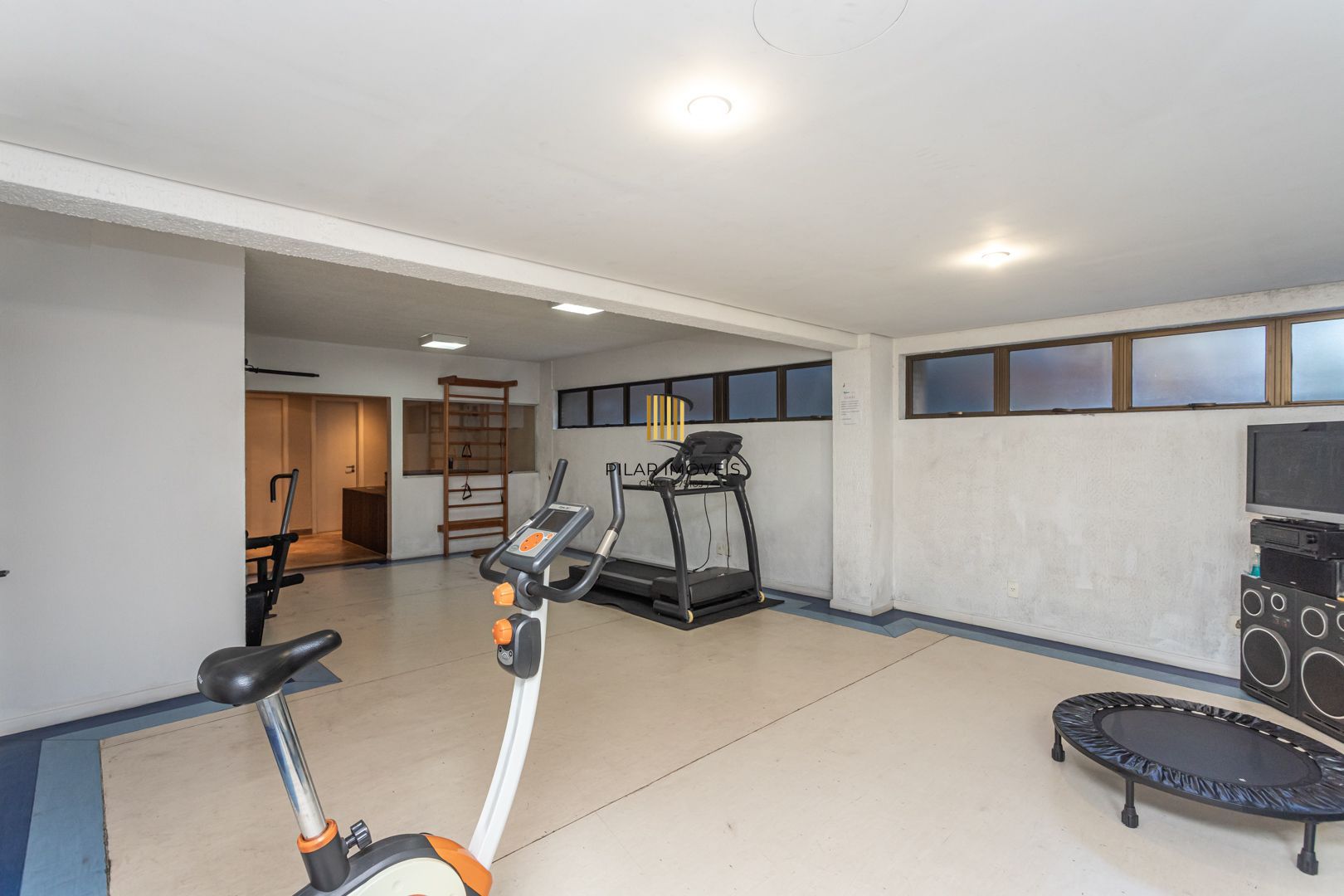 Apartamento no bairro Mont Serrat de 2 suítes e 2 vagas DESOCUPADO