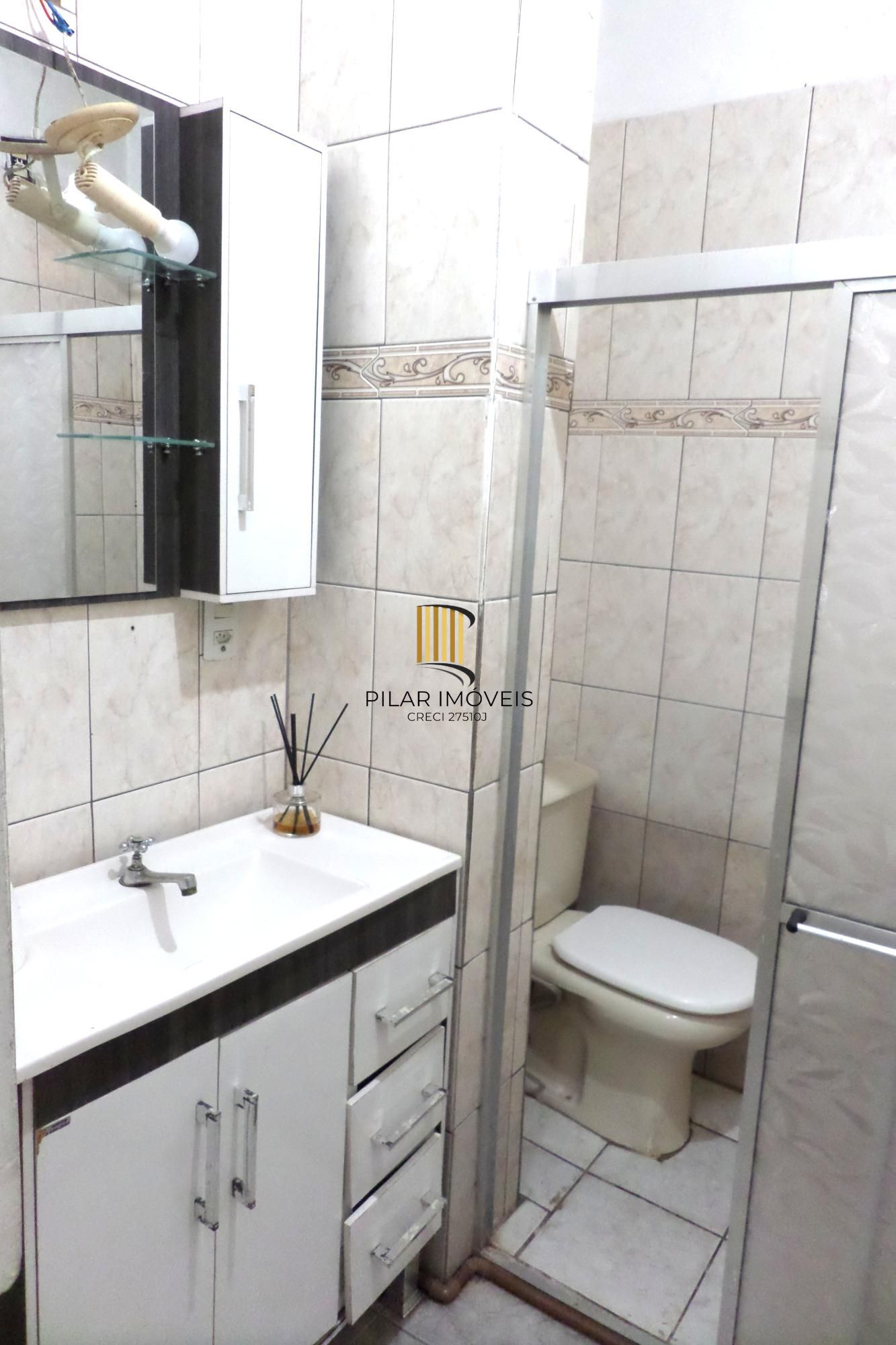 Apartamento no Centro de 1 dormitório desocupado