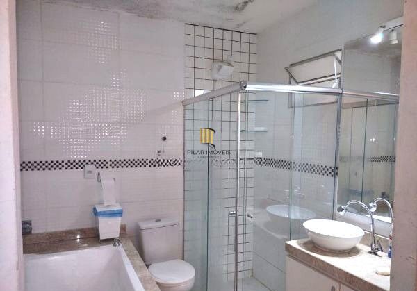 Apartamento no Centro de 1 dormitório desocupado