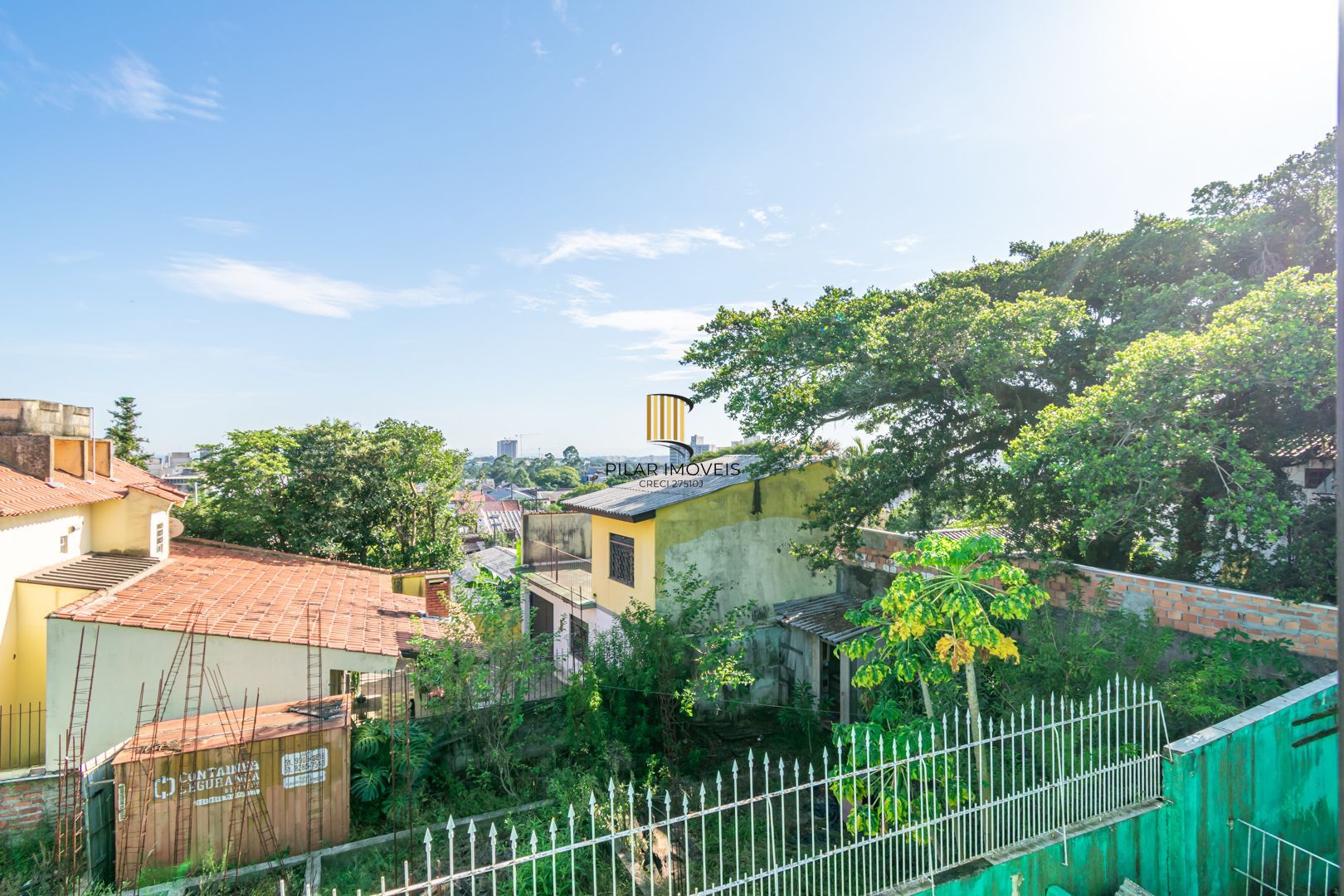 Casa 5 dormitórios no bairro Jardim Sabará