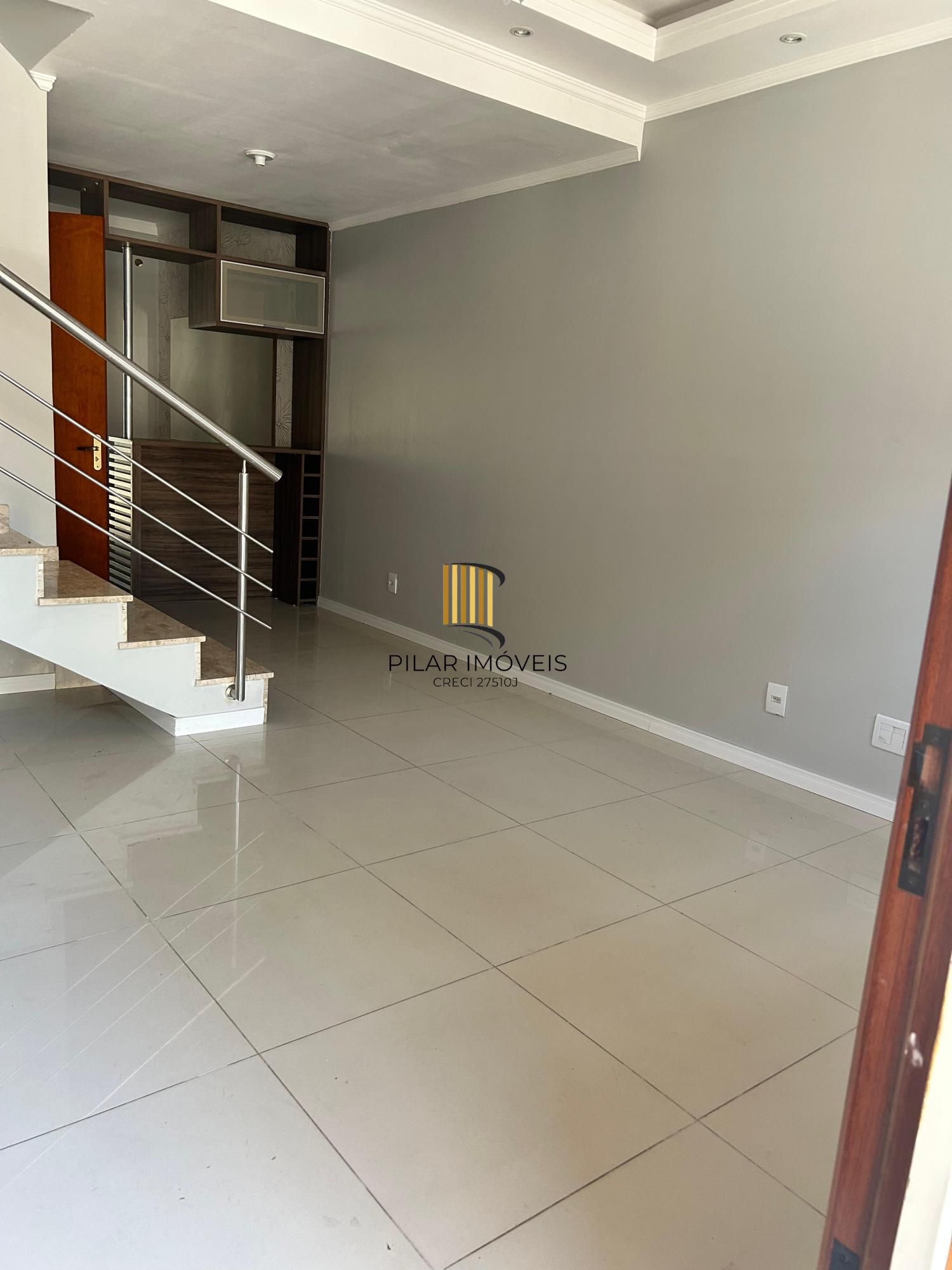 Casa sobrado no bairro São José em Canoas de 2 dormitórios