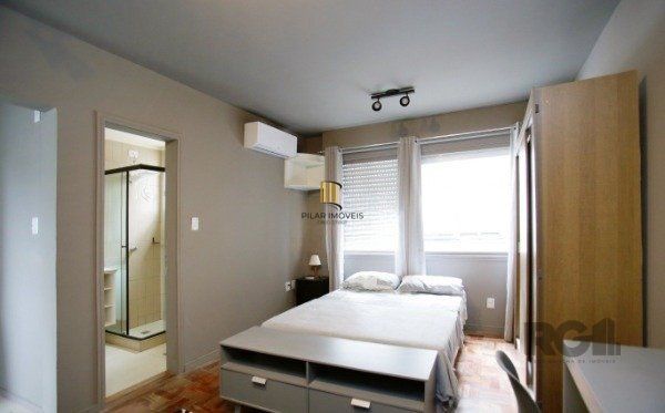 Apartamento JK no Menino Deus mobiliado