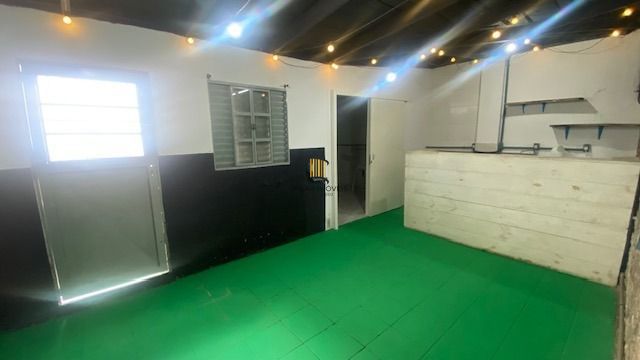 Loja 5 dormitórios no bairro Cristo Redentor