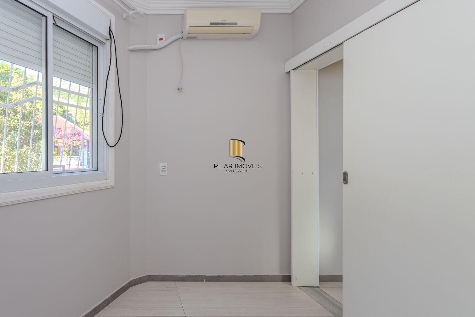 Casa sobrado no Morro Santana de 2 dormitórios e 2 vagas