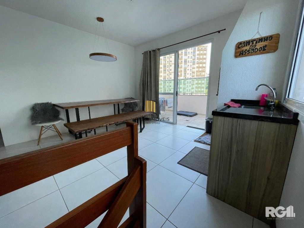 Apartamento Duplex com 3 quartos à venda, 144m²