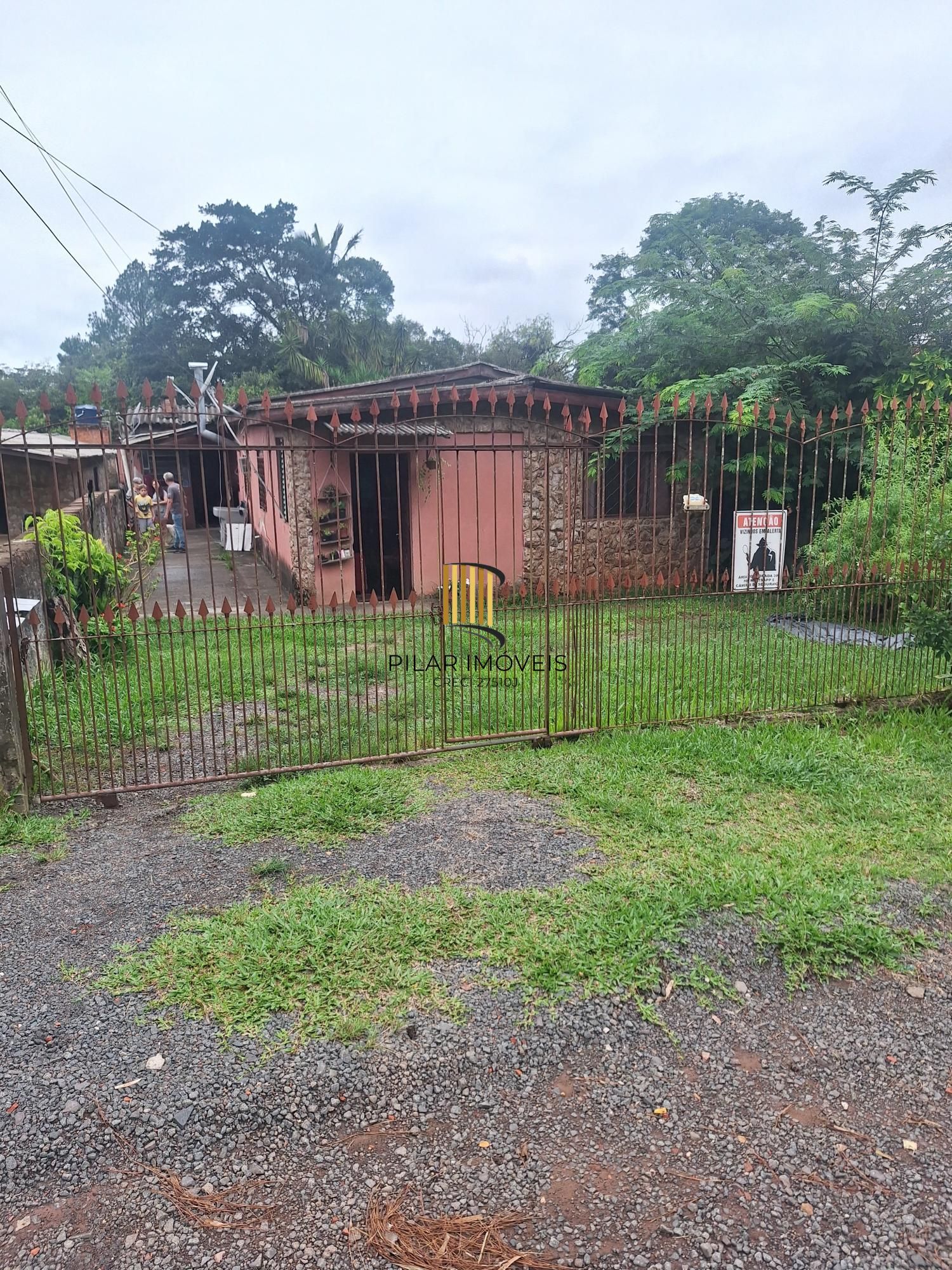 Casa 4 dormitórios no bairro Itacolomi - Pilar Imóveis