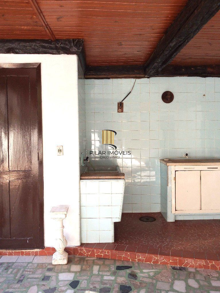 Casa para Venda - 170m², 4 dormitórios, sendo 1 suites, 2 vagas - Tristeza