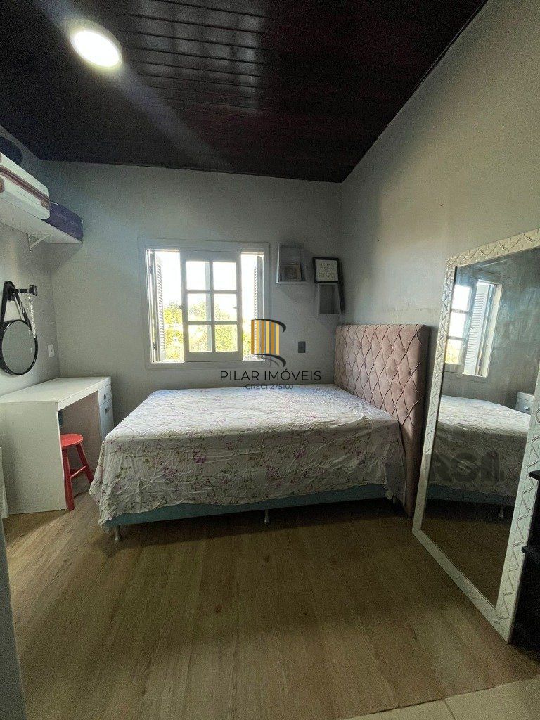 Casa 2 dormitórios no bairro Rubem Berta