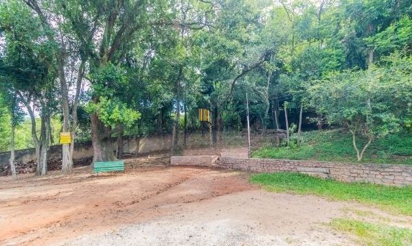 Casa em condomínio no bairro Santo Antômnio de 4 dormitórios e 2 vagas