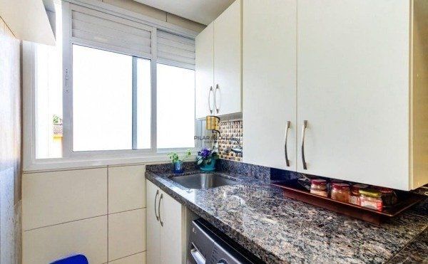 Apartamento no Partenon de 1 dormitório e vaga