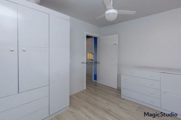 Apartamento 2 dorms, 1 vaga de garagem, à venda Rua Mura, Guarujá - Porto Alegre