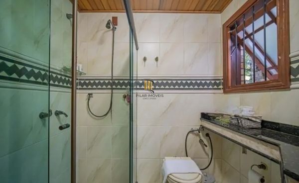 Casa em Gramado de 4 dormitórios e  4 vagas