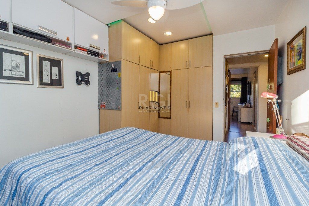 Apartamento para Venda - 138m², 3 dormitórios, sendo 1 suites, 1 vaga - Petrópolis