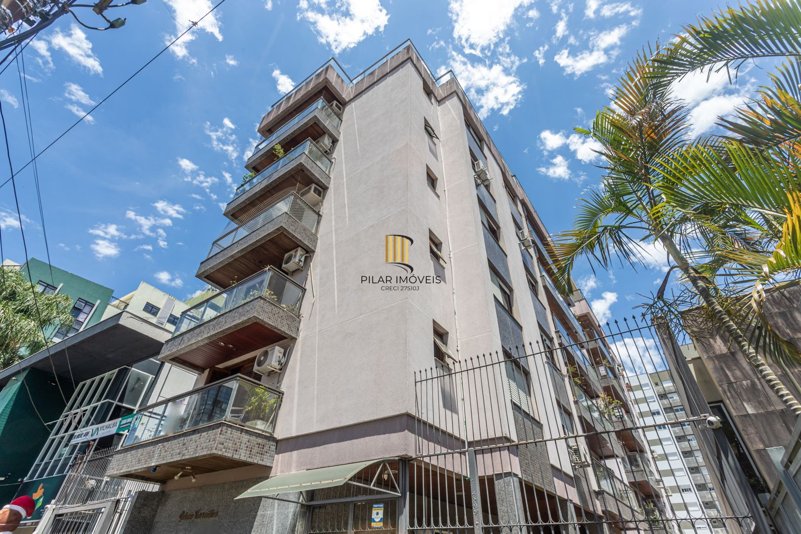 Apartamento no bairro Menino Deus de 4 dormitórios e vaga