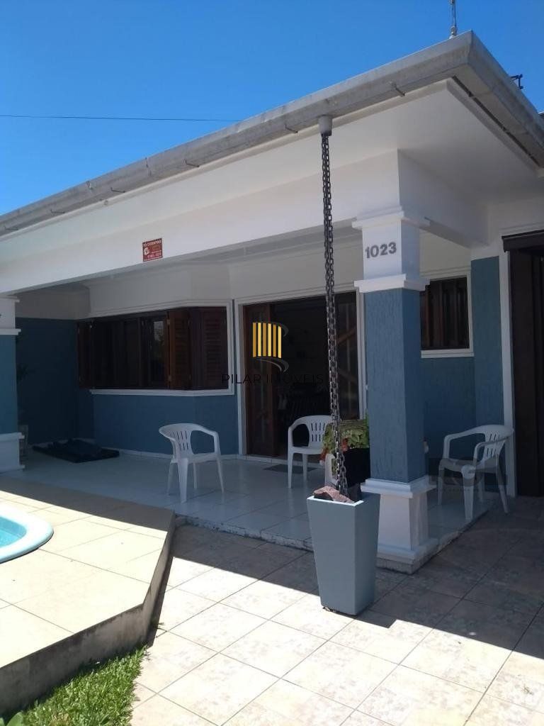 Casa 3 dormitórios + piscina + 4Vagas garagem + 2 quadras mar - Pilar Imóveis